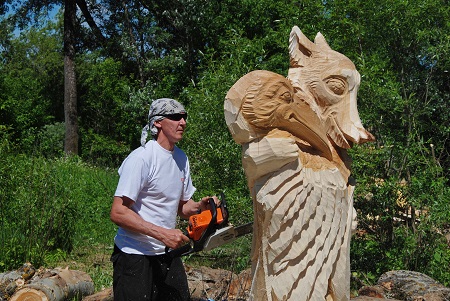 Фестиваль резчиков по дереву