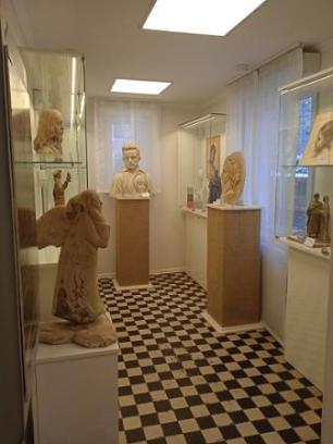 "Ты вечно в памяти моей..."