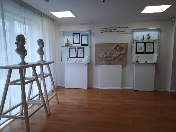 "Тонких линий сонет..."